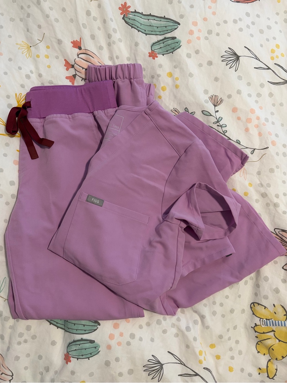 Figs Dusk Lilac Scrub Set
